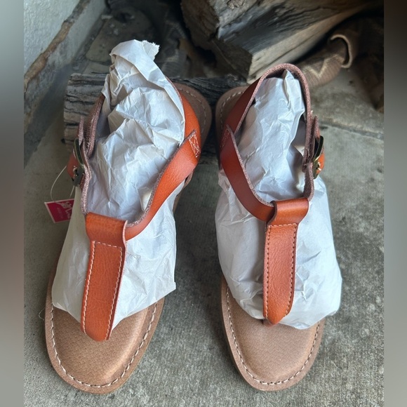 Nina Orange girls casual Sandals with T-Strap Design NWT Sz-3. E - Picture 8 of 9